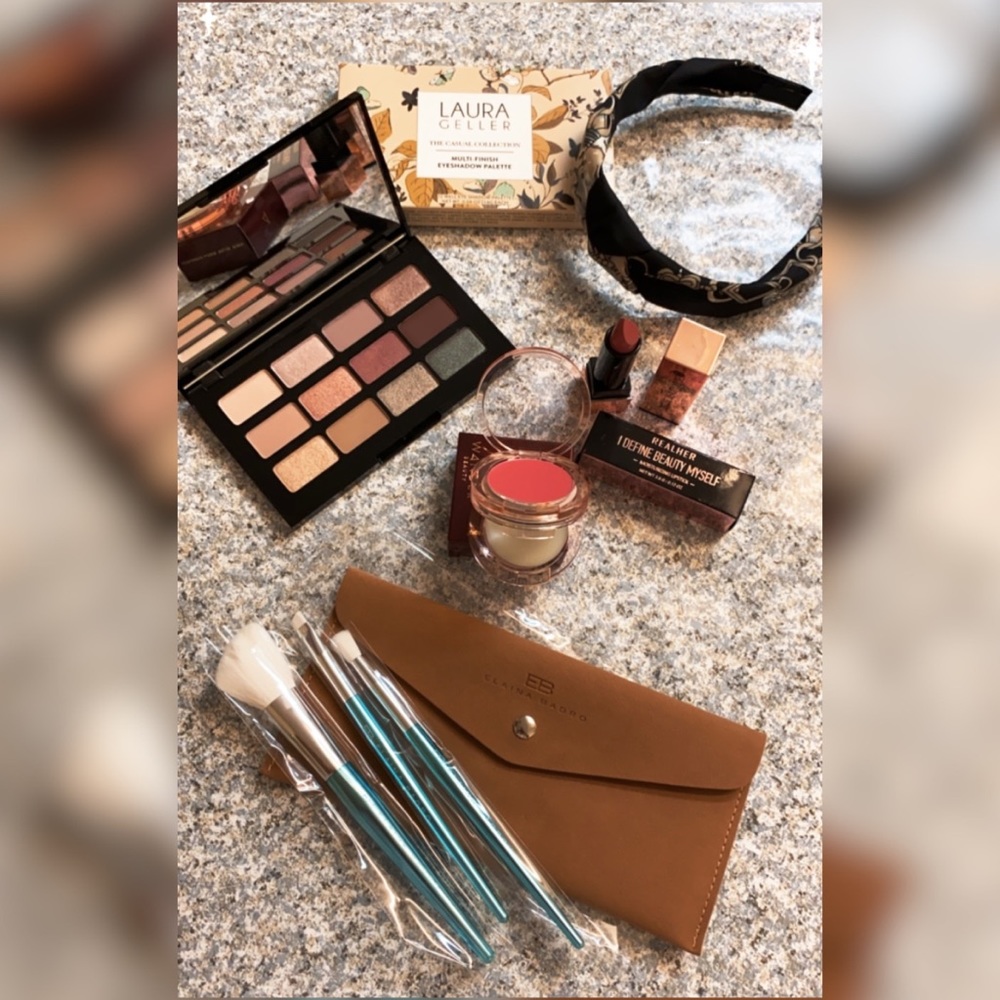 NEW makeup Bundle deal 5 items 🤩♥️